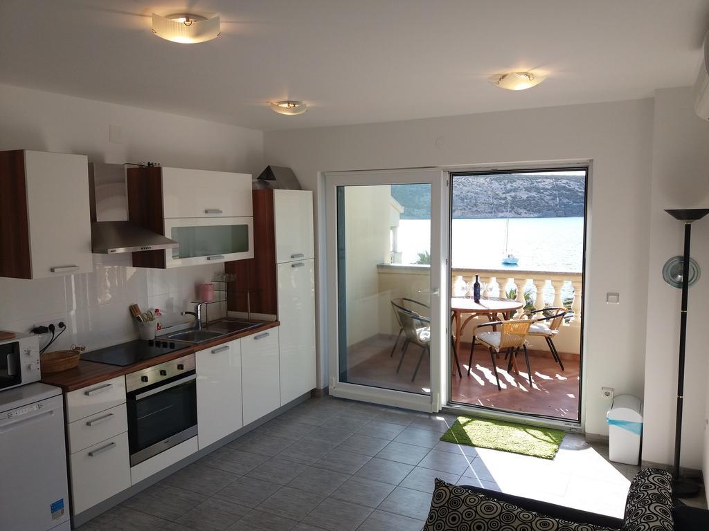 Apartments Next To Sea Maris Novalja Exterior foto
